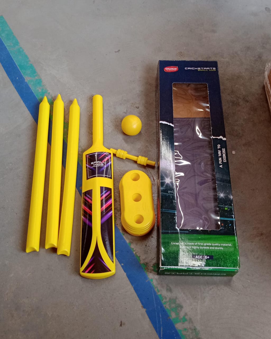 Small Cricket Kit for Boys & Girls, Cricket Set with 1 Cricket Bat, 1 Plastic Ball, Bails, 3 Stumps with Stand Base Small Cricket Kit for Boys & Girls, Cricket Set with 1 Cricket Bat, 1 Plastic Ball, Bails, 3 Stumps with Stand Base